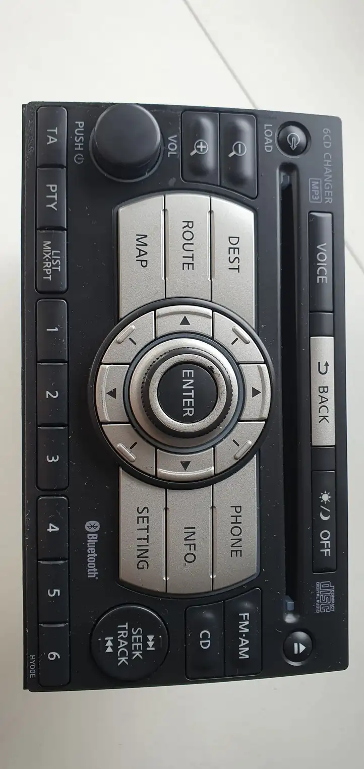 Nissan Qashqai (2006 - 2010) Магнитола / мультимедийная система — фото 1