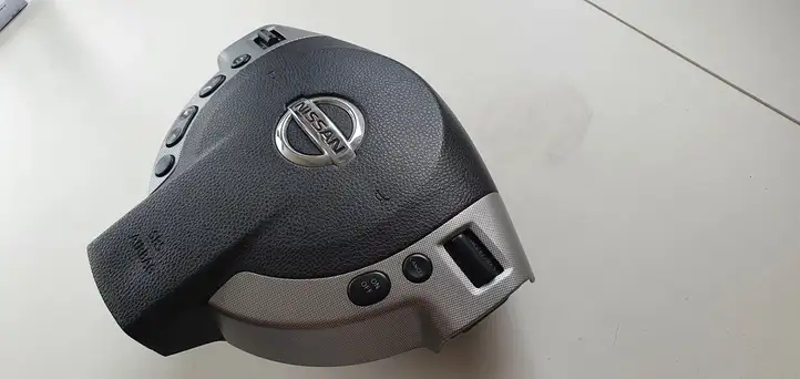 Nissan Qashqai (2006 - 2010) Подушка безопасности руля — фото 8