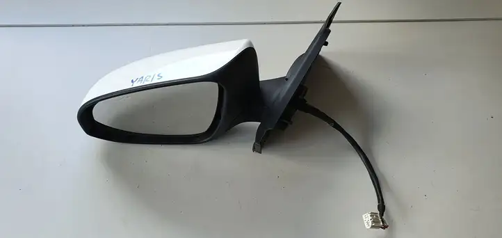 Toyota Yaris (2012 - 2014) Боковое зеркало с электроприводом — фото 1
