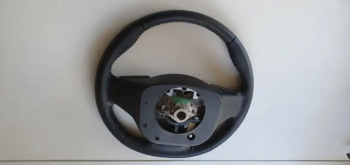 Toyota Yaris (2012 - 2014) Руль — фото 3