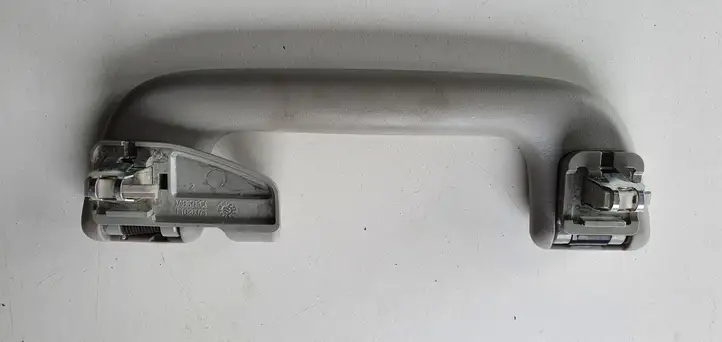Toyota Yaris (2012 - 2014) Потолочная ручка задняя — фото 2