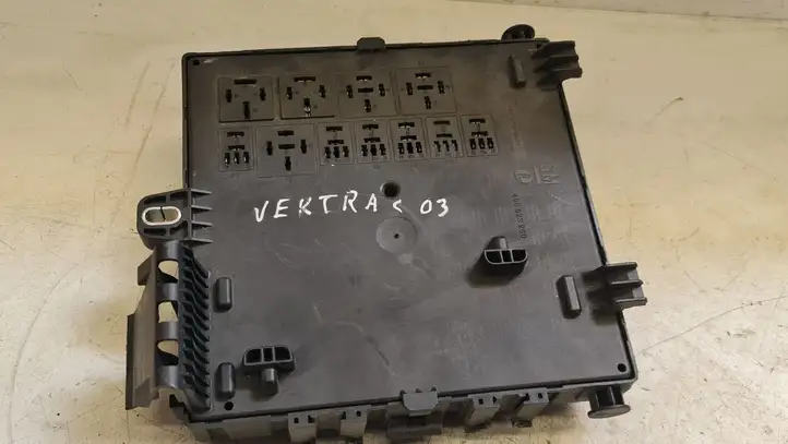 Opel Vectra C (2002 - 2005) 13142520 Модуль комфорта — фото 3