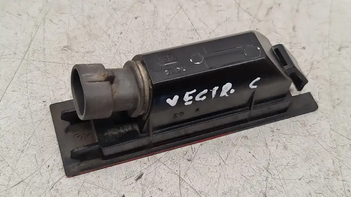 Opel Vectra C (2002 - 2005) 13139990 Подсветка номера — фото 3