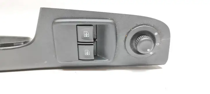 Renault Trafic III (X82) (2014 - ) 806832629R Блок кнопок стеклоподъемников — фото 2