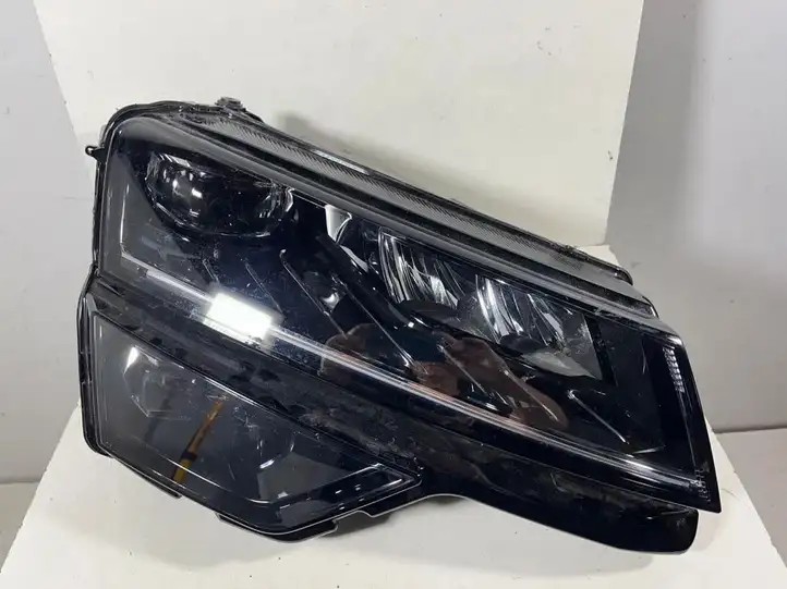 Skoda Karoq (2017 - ) 57B941016F Передняя фара — фото 1
