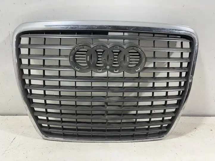 Audi A6 S6 C6 4F (2004 - 2008) 4E0853651AN Верхняя решетка радиатора — фото 1