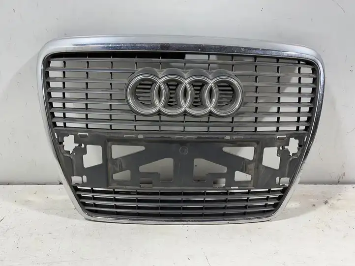 Audi A6 S6 C6 4F (2004 - 2008) 4F0853651 Верхняя решетка радиатора — фото 1