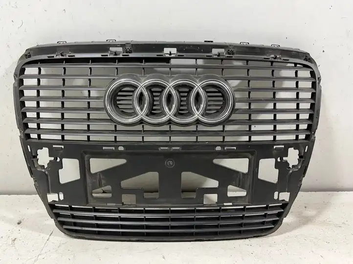 Audi A6 S6 C6 4F (2004 - 2008) 4F0853651 Верхняя решетка радиатора — фото 1