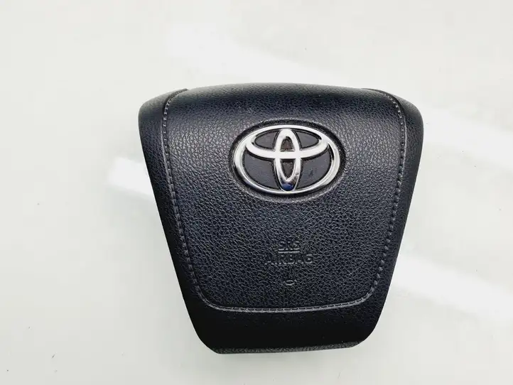 Toyota Land Cruiser (J150) (2009 - ) Подушка безопасности руля — фото 1
