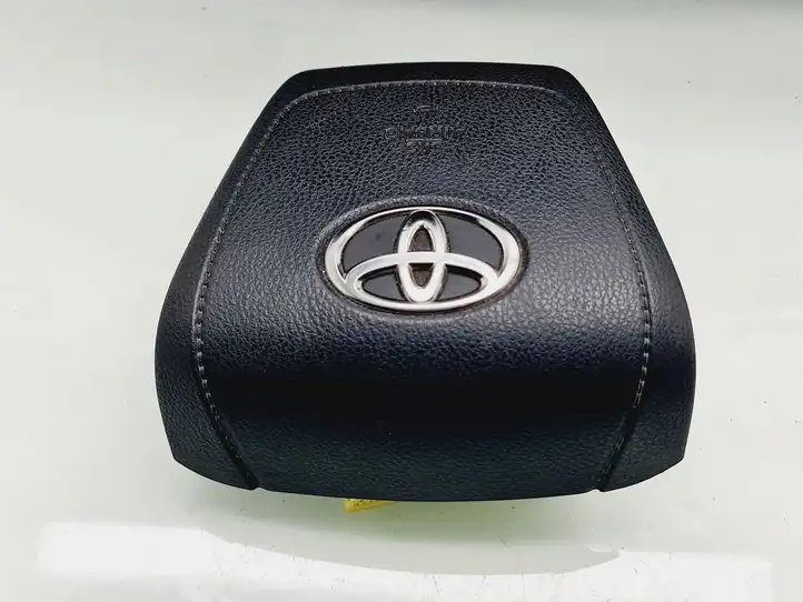 Toyota Land Cruiser (J150) (2009 - ) Подушка безопасности руля — фото 2