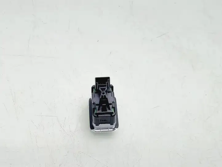 Tesla Model S (2016 - 2021) A2049058202 Кнопка стеклоподъемников — фото 2