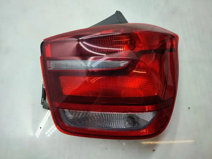 BMW 1 F20 F21 (2011 - 2019) 7270096 Задний фонарь в кузове — фото 1
