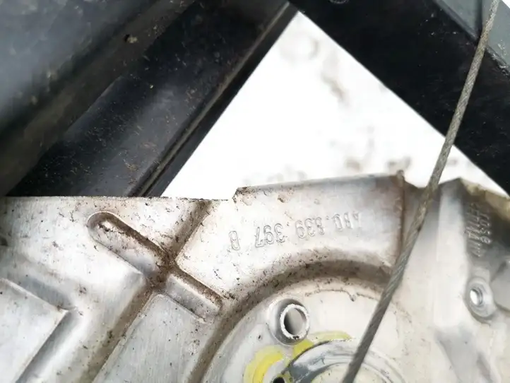 Audi A6 S6 C5 4B (1997 - 2001) 4b0839397b Рамка дверного стекла задней двери — фото 4