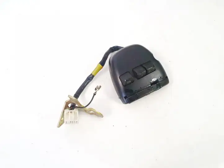 Toyota Corolla Verso E121 (2001 - 2004) 8623013010 Кнопки на рулевом колесе — фото 1