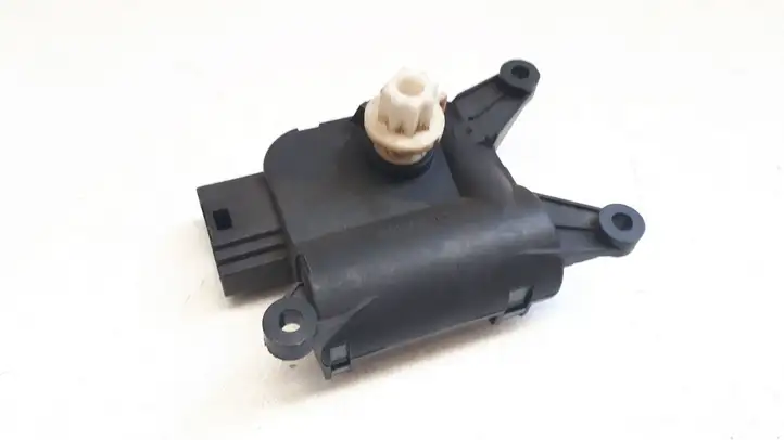 Volkswagen Touran I (2003 - 2010) 1K0907511 Двигатель задвижки потока воздуха — фото 1