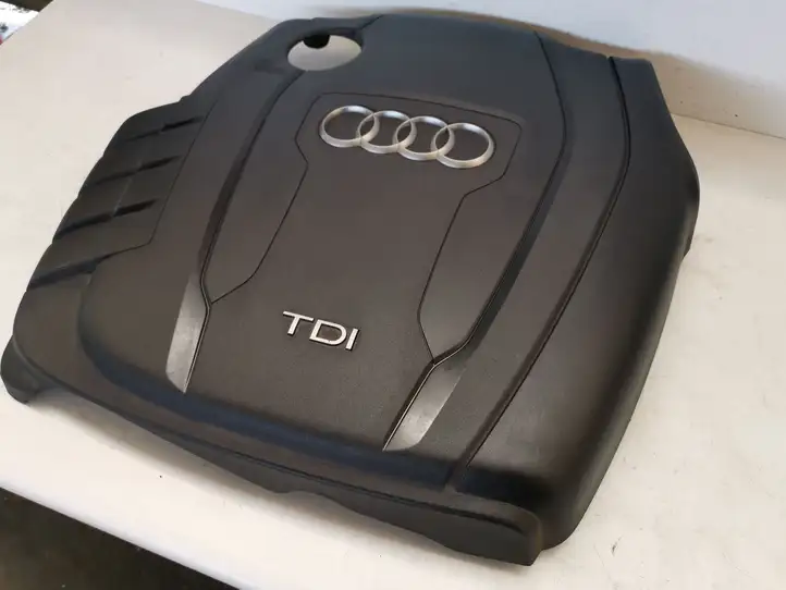 Audi A4 S4 B8 8K (2007 - 2011) 03L103925AB Крышка двигателя декоративная — фото 4