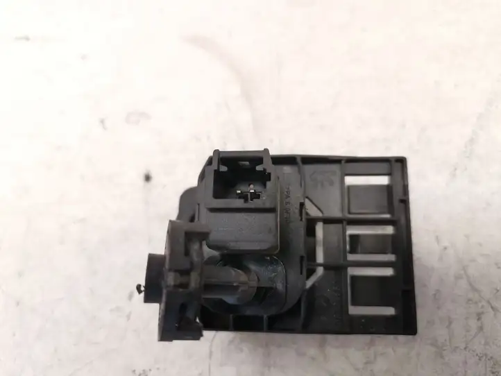 Peugeot 607 (2000 - 2004) 9633486280 Кнопка закрытия крышки багажника — фото 2