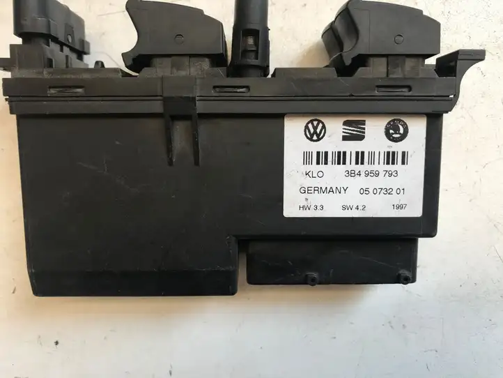 Volkswagen PASSAT B5 (1997 - 2000) 3B4959793 Блок кнопок стеклоподъемников — фото 4