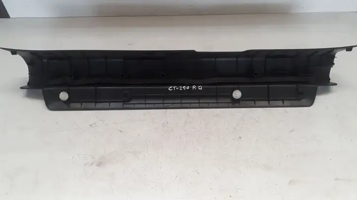 Lexus CT 200H (2010 - 2013) 6791076020 Внутренняя отделка переднего порога — фото 4