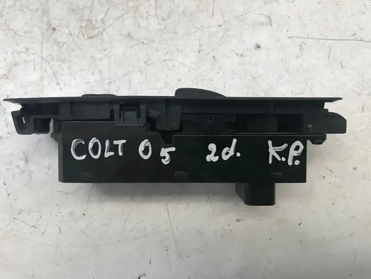 Mitsubishi Colt (2004 - 2008) 8608A076 Кнопка стеклоподъемников — фото 4