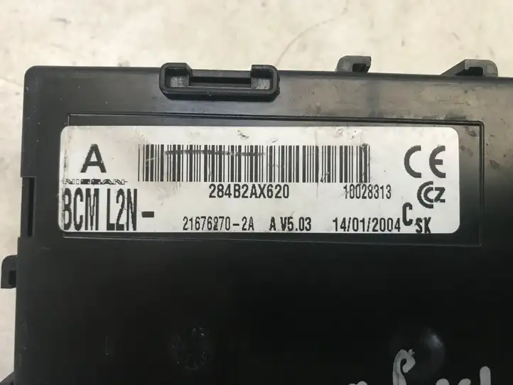 Nissan Micra (2003 - 2007) 216762702A Модуль комфорта — фото 3