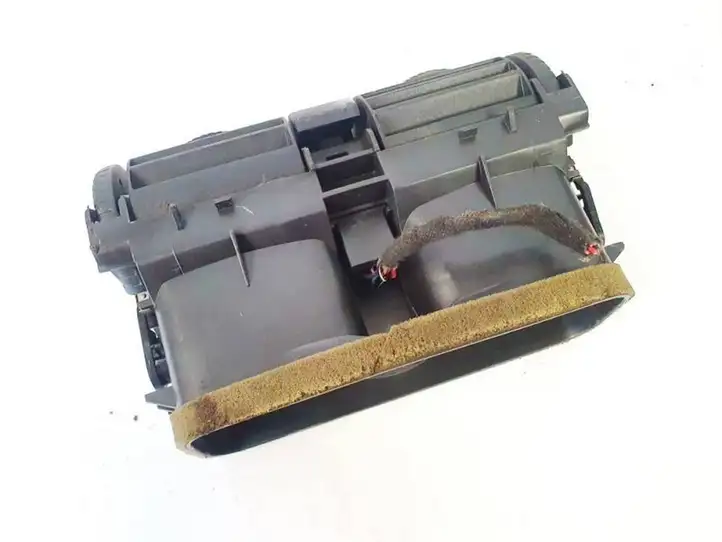 Opel Astra G (1998 - 2004) 90560344 Центральный воздушный дефлектор — фото 3