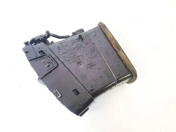 Nissan Micra (2003 - 2007) 01016530be Центральный воздушный дефлектор — фото 3