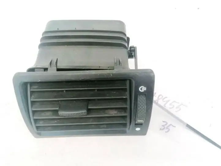 Ford Mondeo Mk III (2000 - 2007) D1B1A Центральный воздушный дефлектор — фото 1