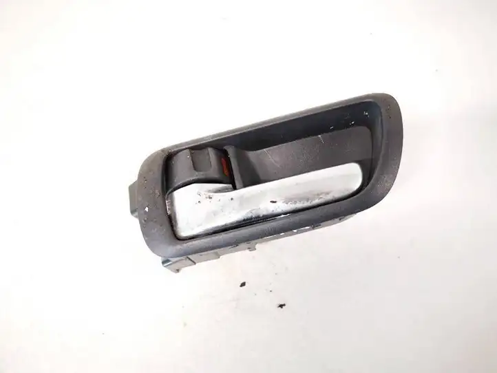 Toyota Corolla Verso AR10 (2004 - 2009) 692060f010 Внутренняя ручка задней двери — фото 1