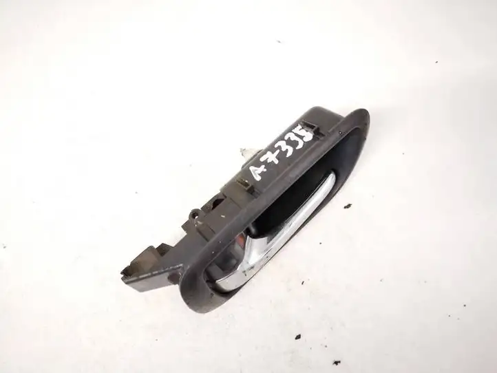 Toyota Corolla Verso AR10 (2004 - 2009) 692060f010 Внутренняя ручка задней двери — фото 2