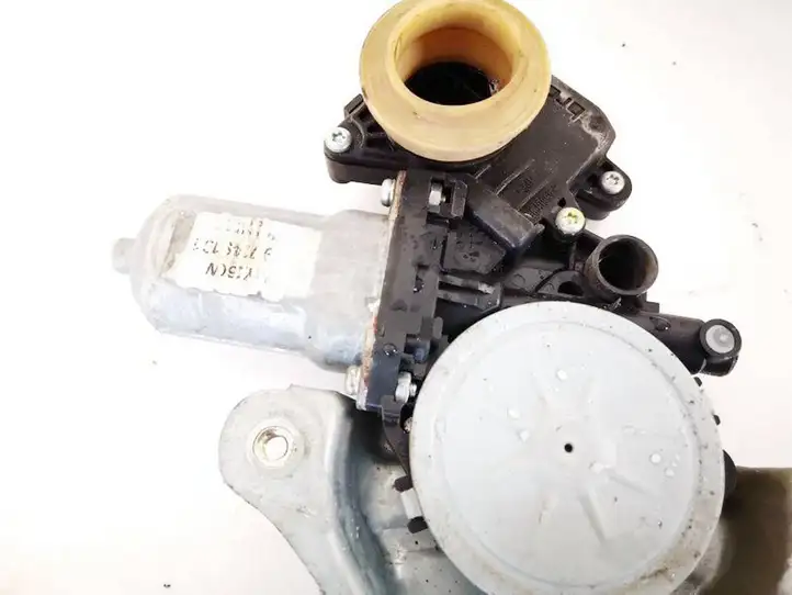 Toyota Corolla Verso AR10 (2004 - 2009) 698400f020 Стеклоподъемник задней двери — фото 2