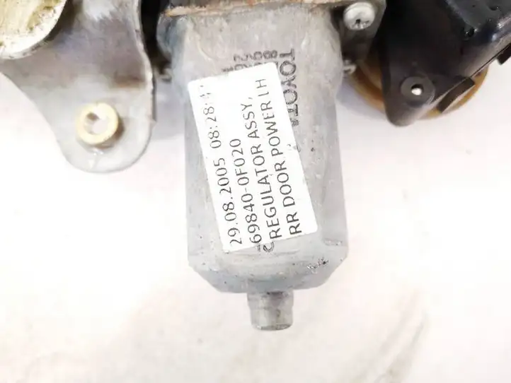 Toyota Corolla Verso AR10 (2004 - 2009) 698400f020 Стеклоподъемник задней двери — фото 3