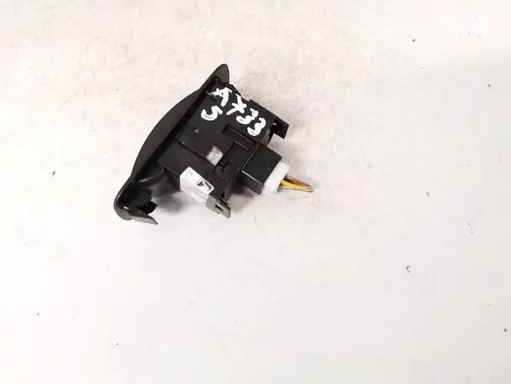 Toyota Corolla Verso AR10 (2004 - 2009) Кнопка стеклоподъемников — фото 2