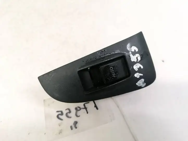 Toyota Avensis T250 (2006 - 2009) 7427105020 Блок кнопок стеклоподъемников — фото 1
