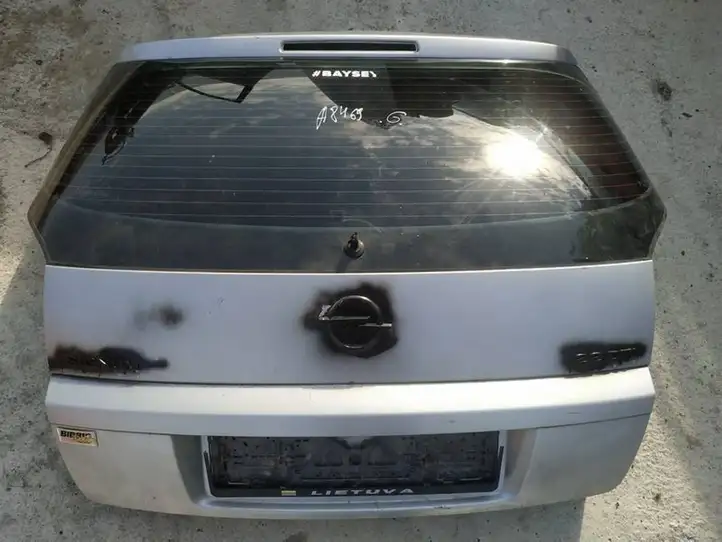 Opel Signum (2002 - 2008) sidabrinis Крышка багажника — фото 1