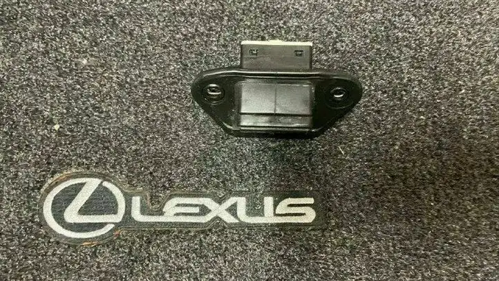 Lexus ES 300h (2012 - 2018) 8494533020 Блок управления крышкой багажника — фото 2