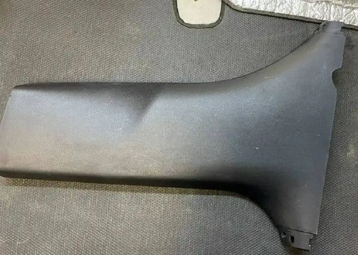 Lexus ES 300h (2012 - 2018) 6241433110 Нижняя обшивка стойки B — фото 1