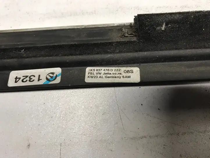 Volkswagen Golf V (2003 - 2009) 1K5837476D2ZZ Накладка стекла передней двери — фото 5