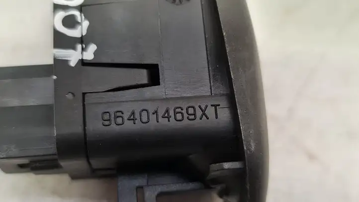 Peugeot 1007 (2005 - 2009) 96401469XT Блок кнопок стеклоподъемников — фото 3