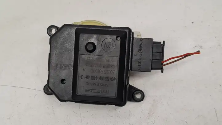 Citroen C4 (2008 - 2011) 309370600A Двигатель задвижки потока воздуха — фото 1