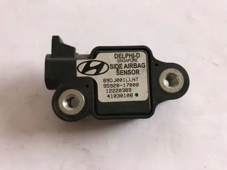 Hyundai Matrix (2005 - 2008) 9592017000 Датчик удара SRS — фото 1