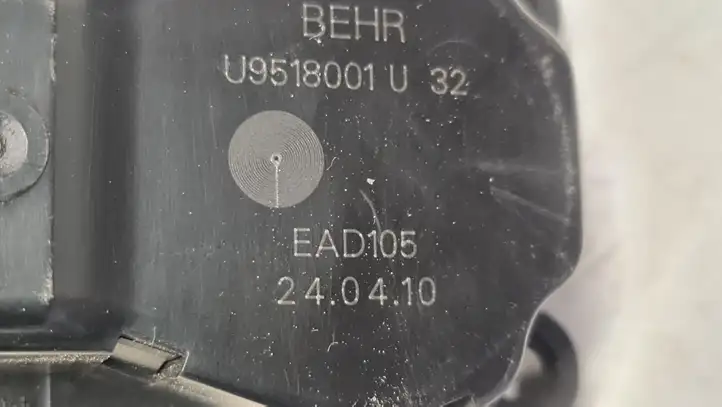 Opel Astra J (2012 - 2015) U9518001U32 Двигатель задвижки потока воздуха — фото 4