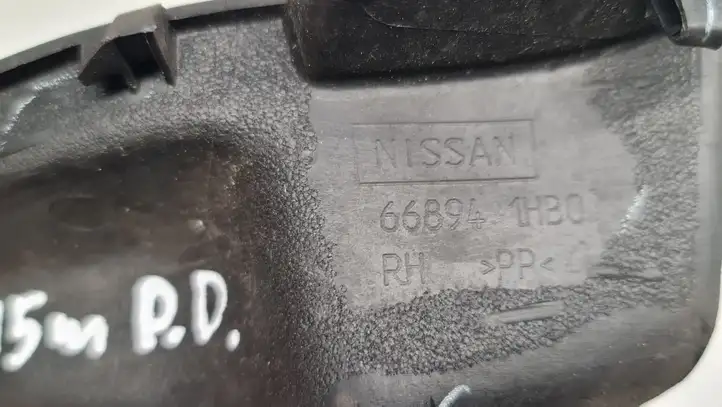 Nissan Micra (2013 - 2016) 668941HB0A Накладка стоек лобового стекла — фото 4
