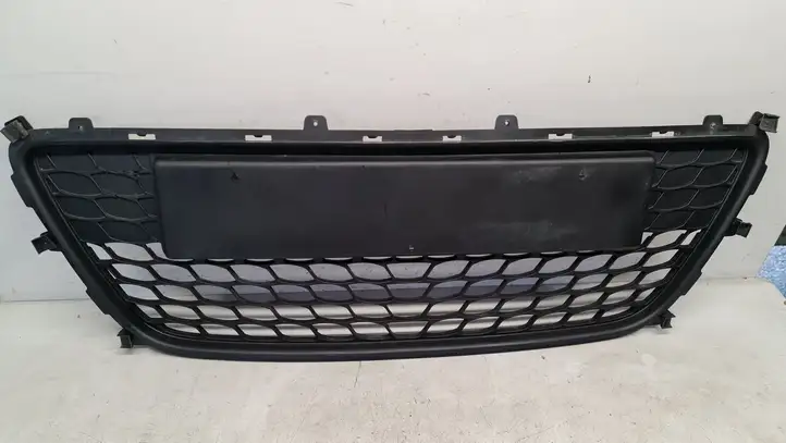 Hyundai i30 (2007 - 2012) 865612L010 Нижняя решетка переднего бампера — фото 1
