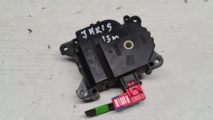 Toyota Yaris (2012 - 2014) CZ1138002800PLS Двигатель задвижки потока воздуха — фото 1