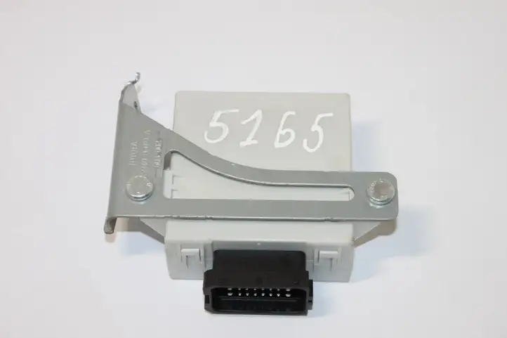 Toyota Corolla Verso E121 (2004 - 2007) 859400F010A Реле стеклоочистителей — фото 6