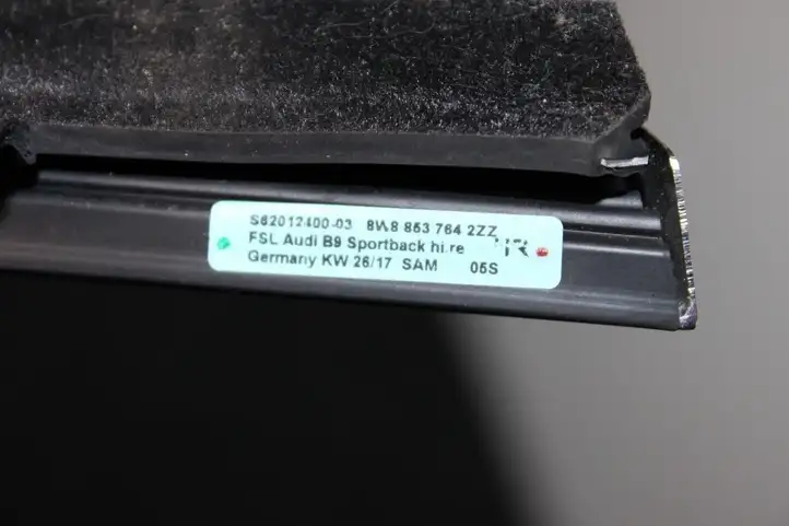 Audi A5 (2016 - ) 8W8853764 Накладка стекла задней двери — фото 6