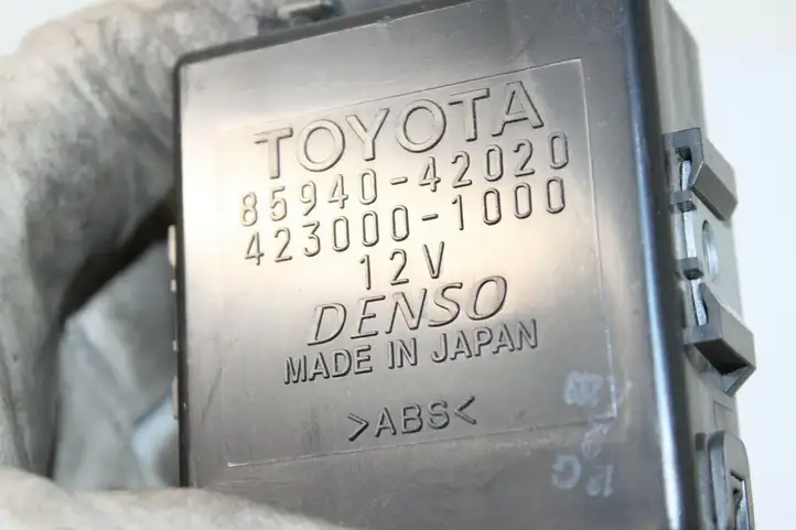 Toyota RAV 4 (XA30) (2006 - 2016) 8594042020 Реле стеклоочистителей — фото 3