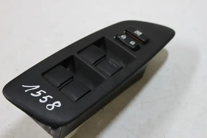 Toyota Auris 150 (2006 - 2012) 7423112770 Блок кнопок стеклоподъемников — фото 1
