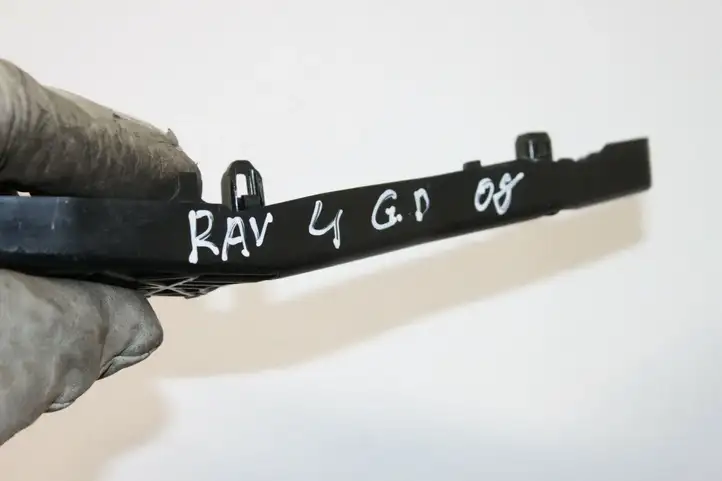 Toyota RAV 4 (XA30) (2006 - 2016) 5215542010 Кронштейн заднего бампера — фото 4